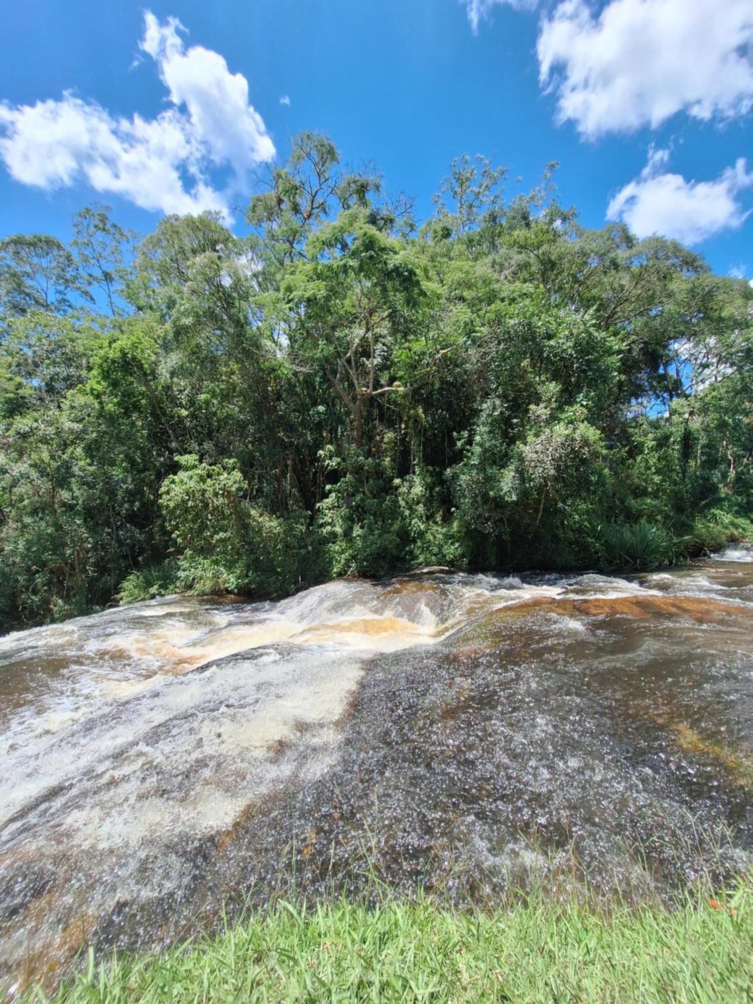 فيلا Chacara Ladeira De Pedra Salesópolis المظهر الخارجي الصورة
